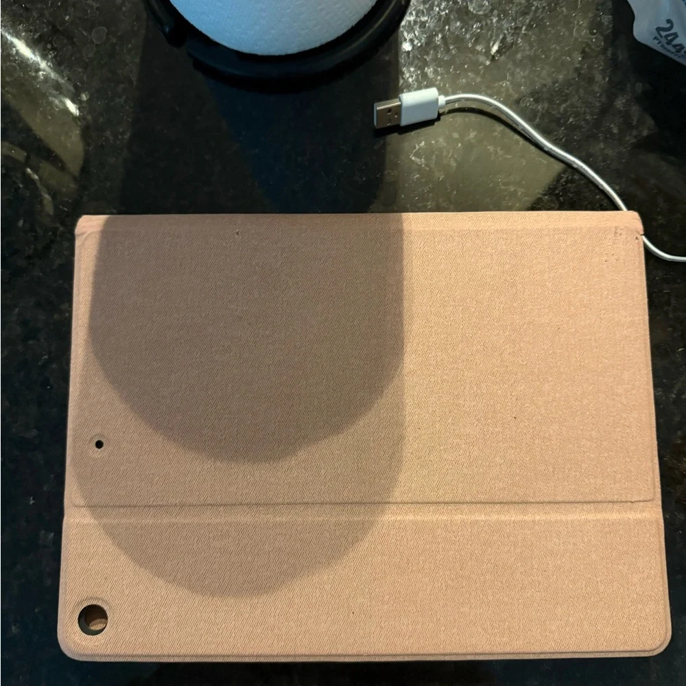 Apple Black iPad Vibrant Display Tablet